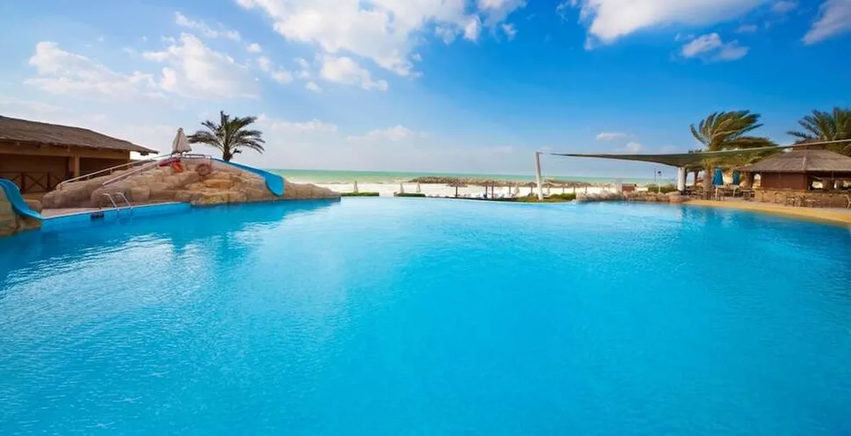 Coral Beach Resort Sharjah — hoofdfoto