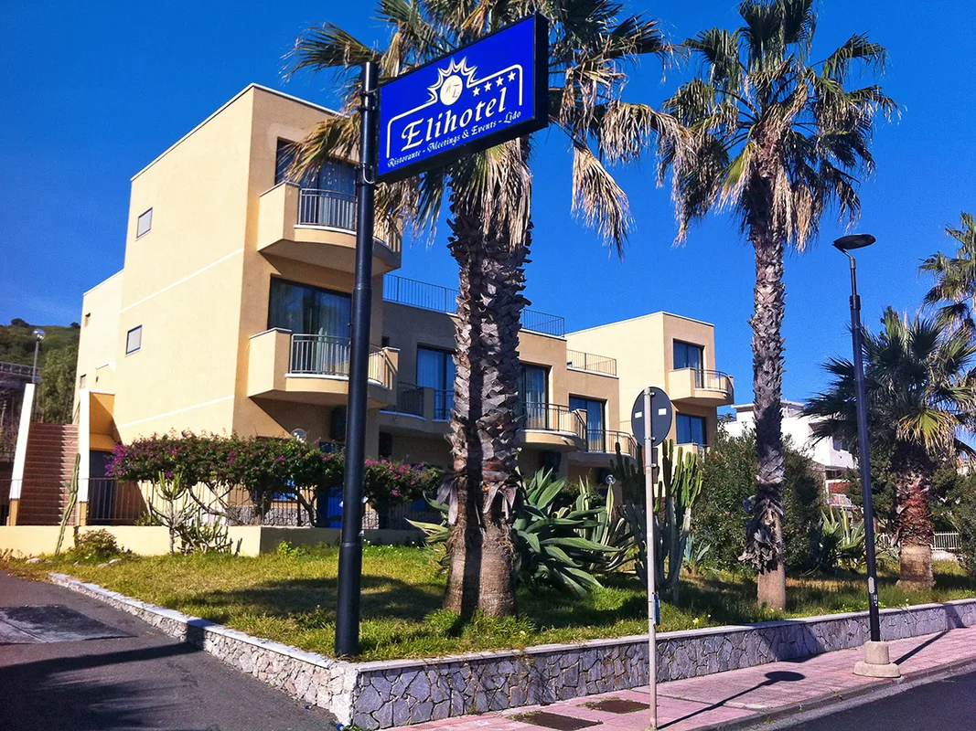 Elihotel — hoofdfoto