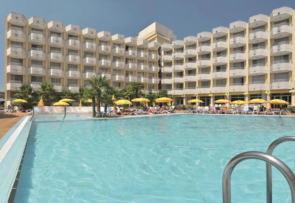 Hotel GHT Oasis Tossa & SPA — hoofdfoto