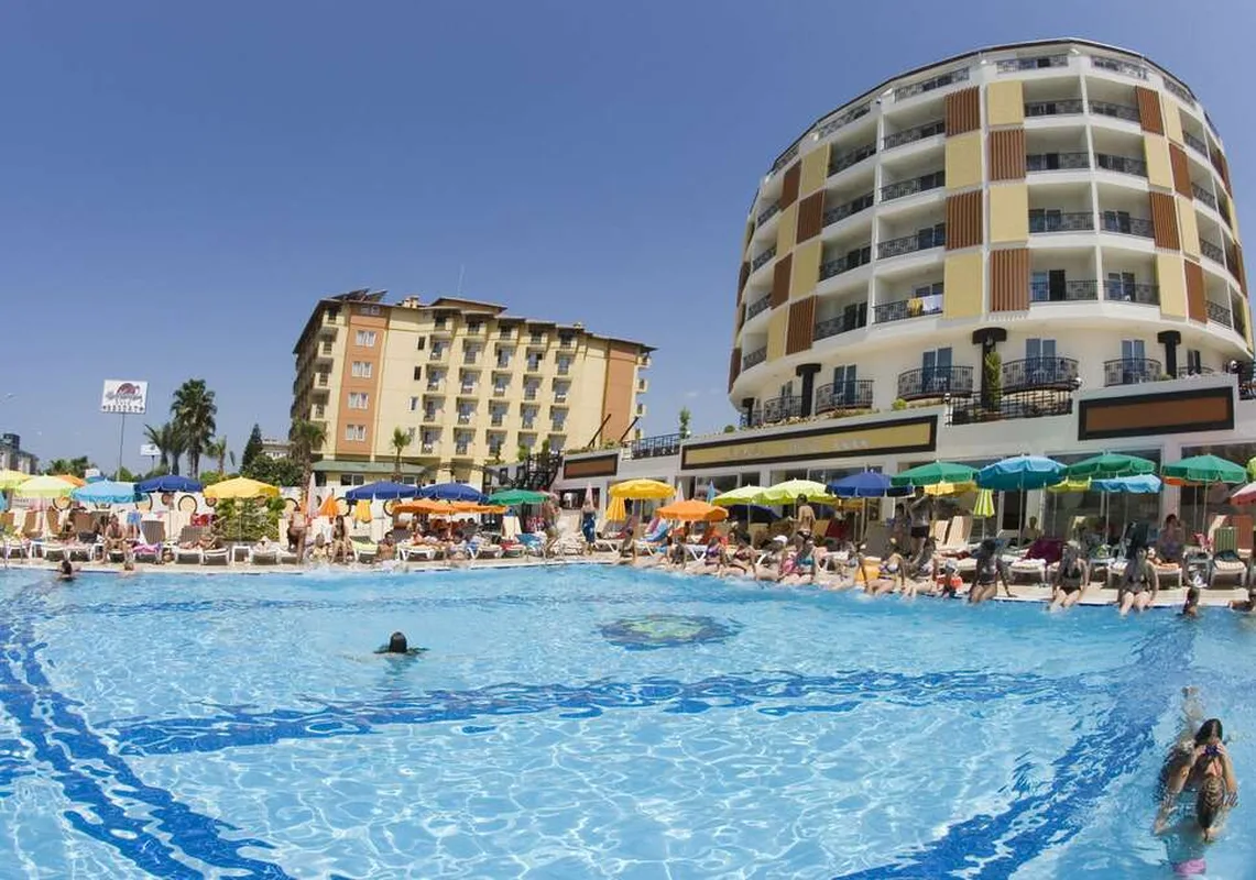 Arabella World Hotel — hoofdfoto