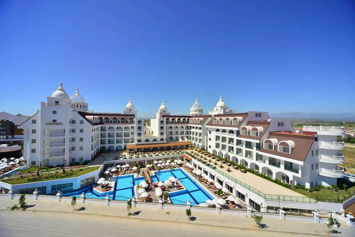 Hotel Side Crown Serenity — hoofdfoto