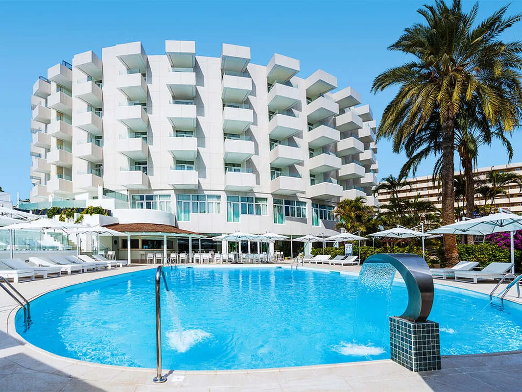 HL Hotel Rondo — hoofdfoto