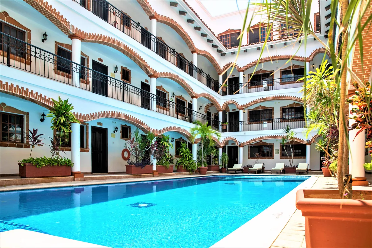 Hotel Colonial Playa del Carmen — hoofdfoto