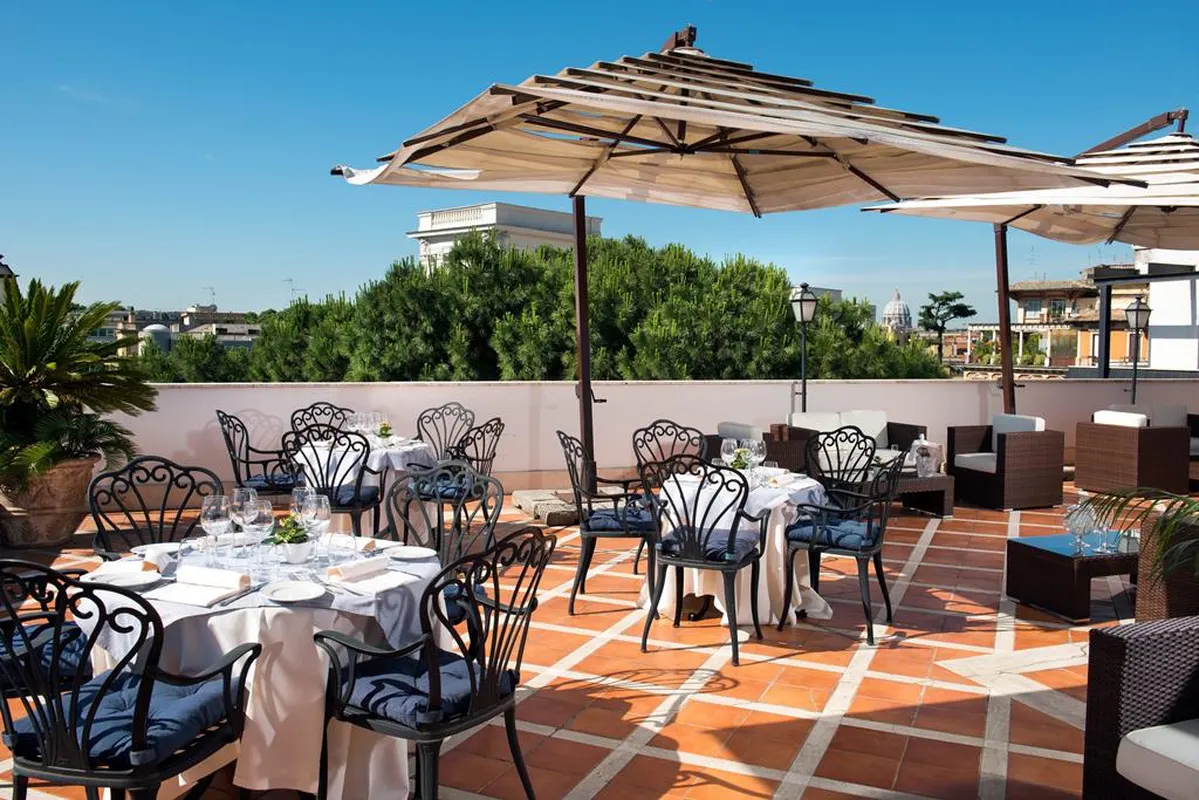 Donna Laura Palace — hoofdfoto