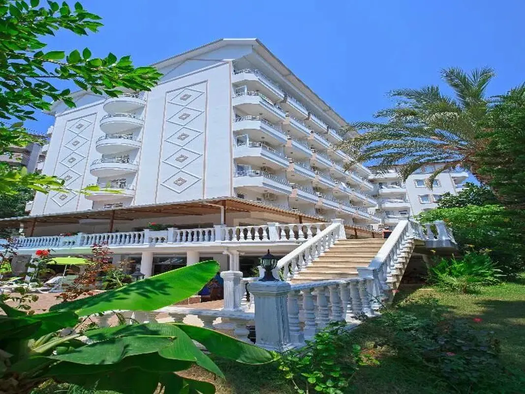 Ramira Beach — hoofdfoto