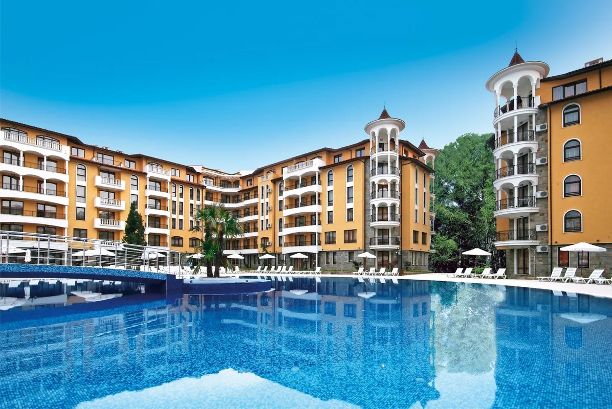 Royal Sun Holiday Complex — hoofdfoto