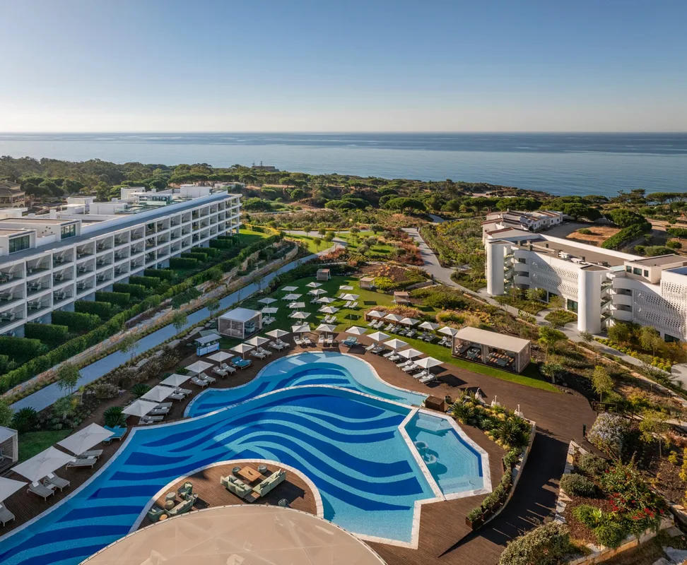 W Algarve, hoofdfoto