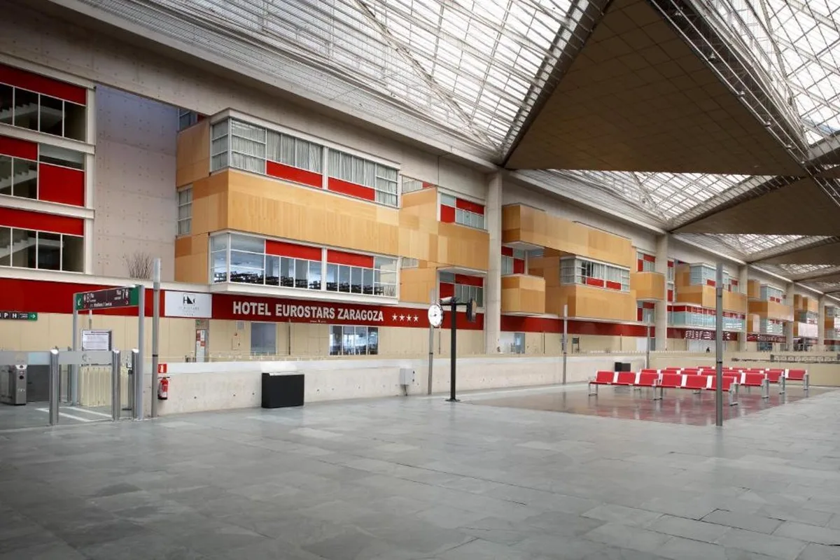 Hotel Eurostars Zaragoza — hoofdfoto