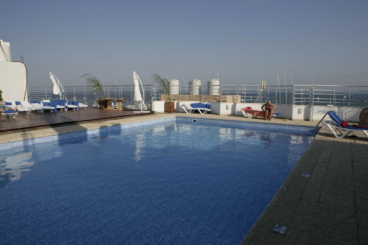 LIV Mackenzie Beach Suites — hoofdfoto
