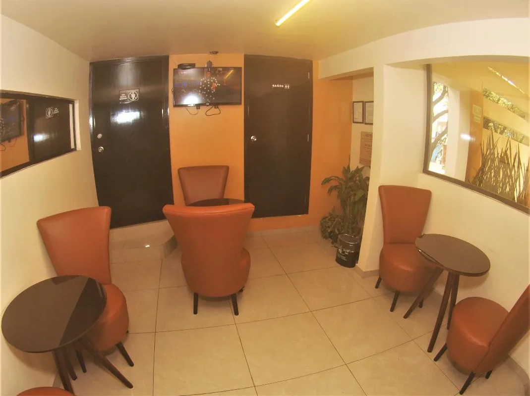 Hotel Jard Inn — hoofdfoto