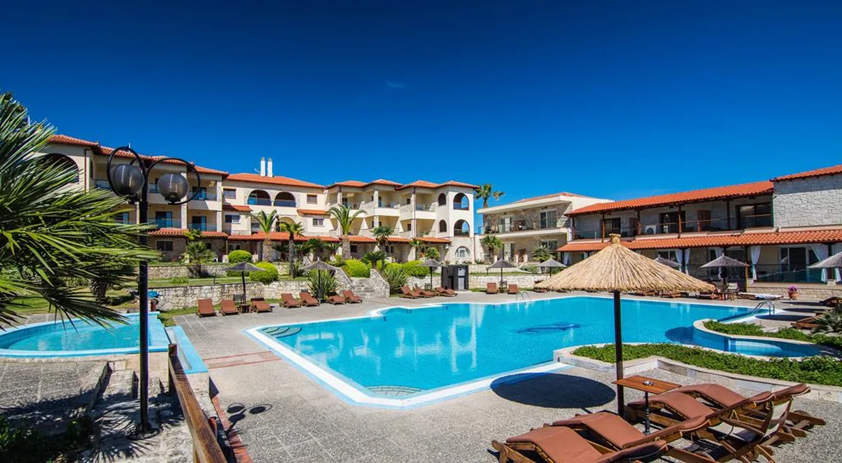 Blue Bay Hotel — hoofdfoto