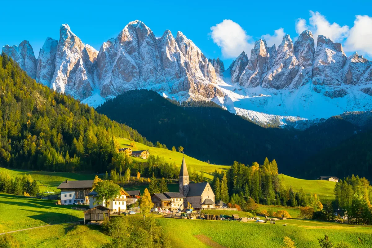 Ontdek de Dolomieten in Trentino, Malè — hoofdfoto