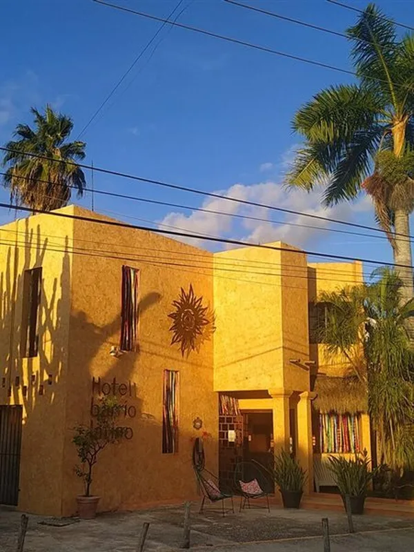 Barrio Latino, hoofdfoto