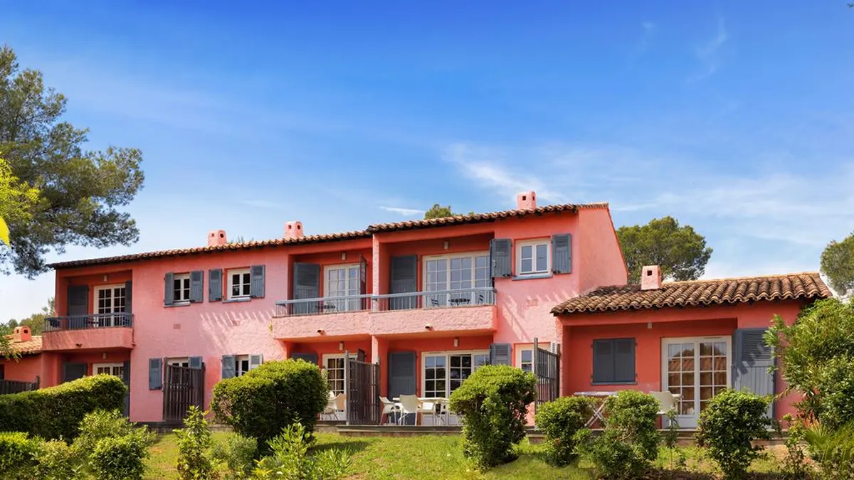 Sowell Les Chenes Verts — hoofdfoto