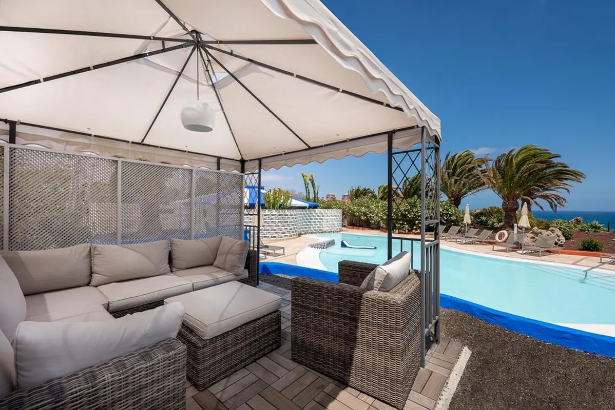 LIVVO Risco del Gato Suites — hoofdfoto