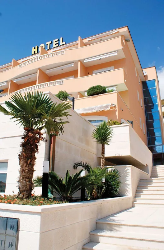 Hotel Rosina — hoofdfoto