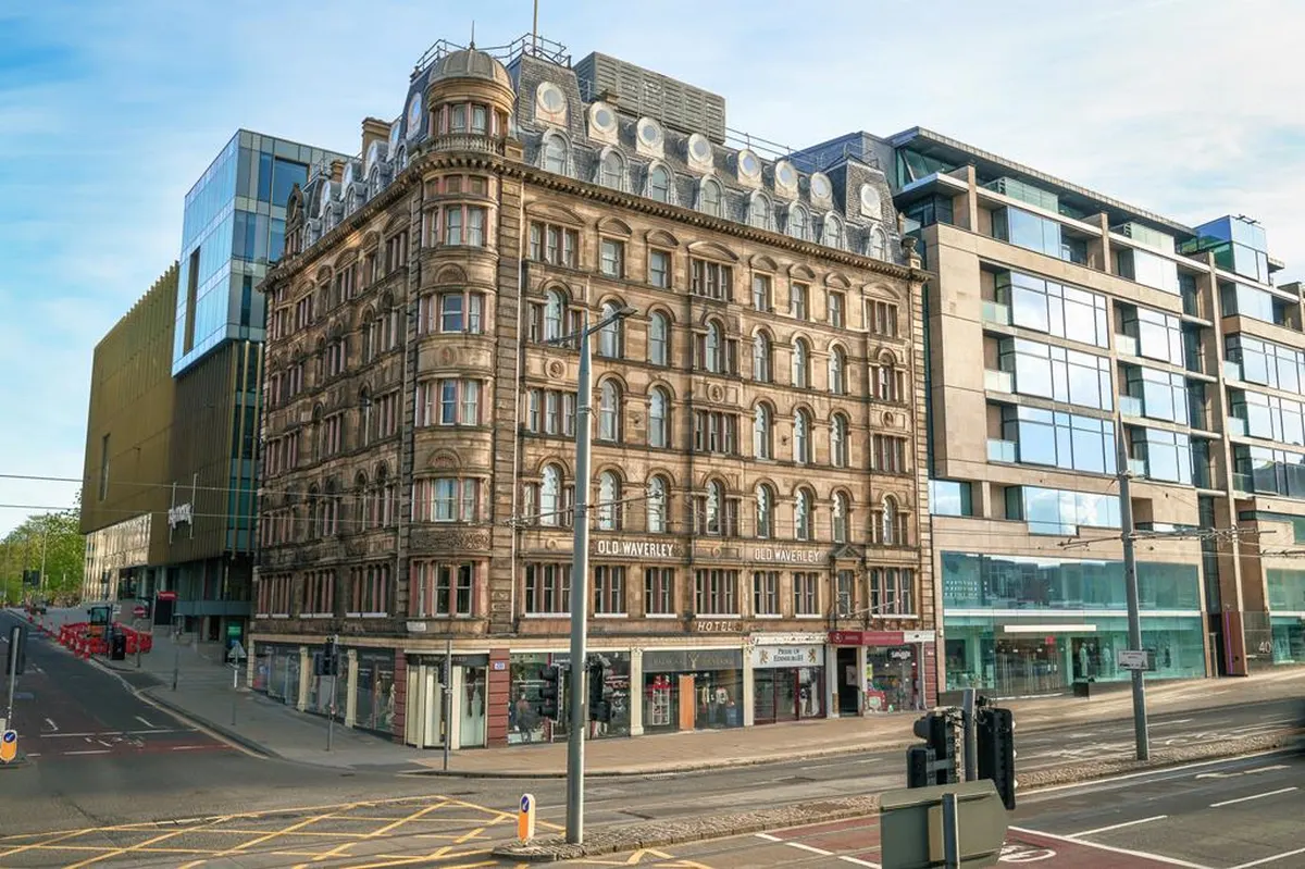 Old Waverley — hoofdfoto