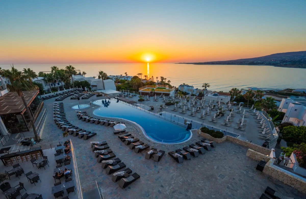 Theo Sunset Bay Hotel — hoofdfoto