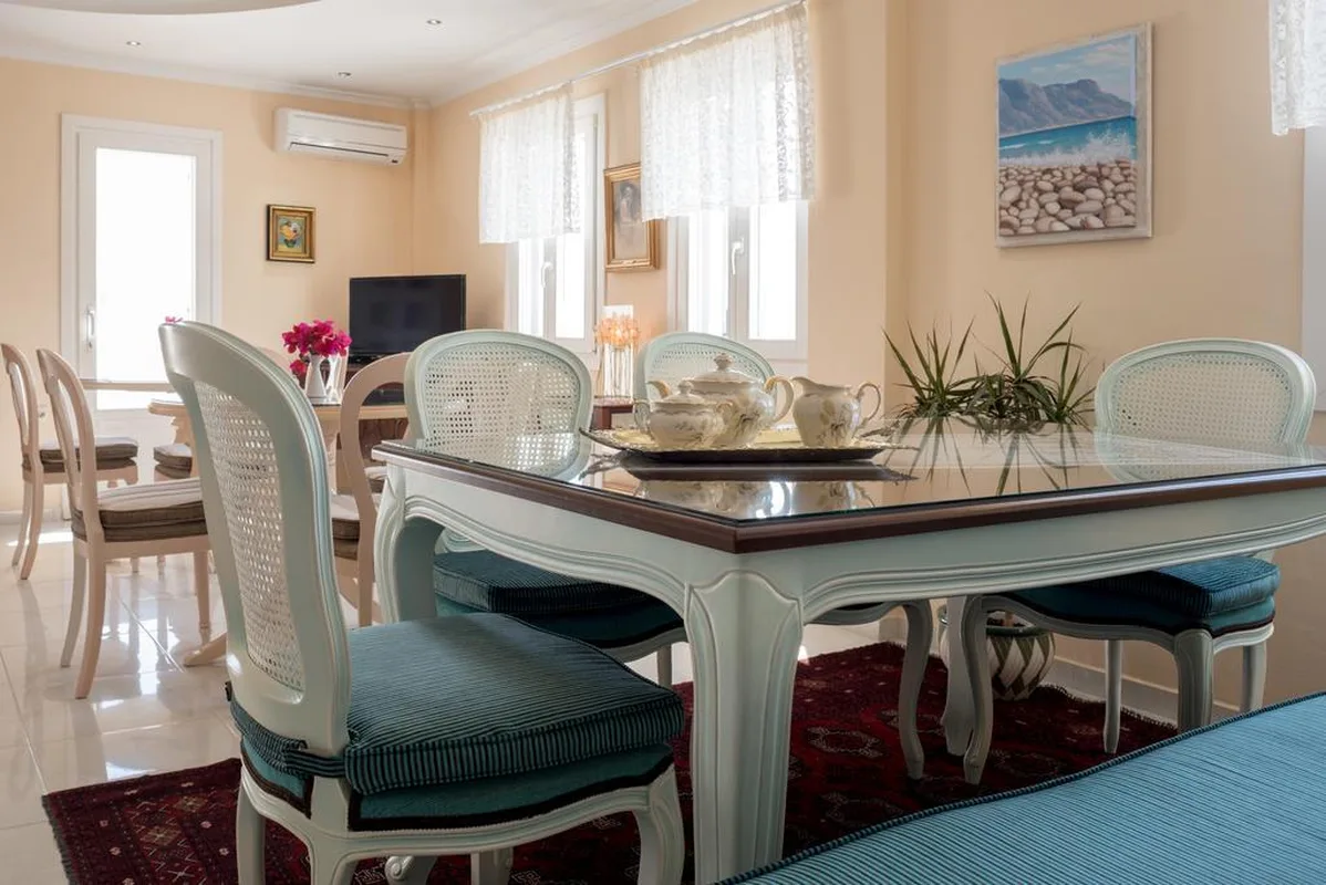 Villa Renos — hoofdfoto