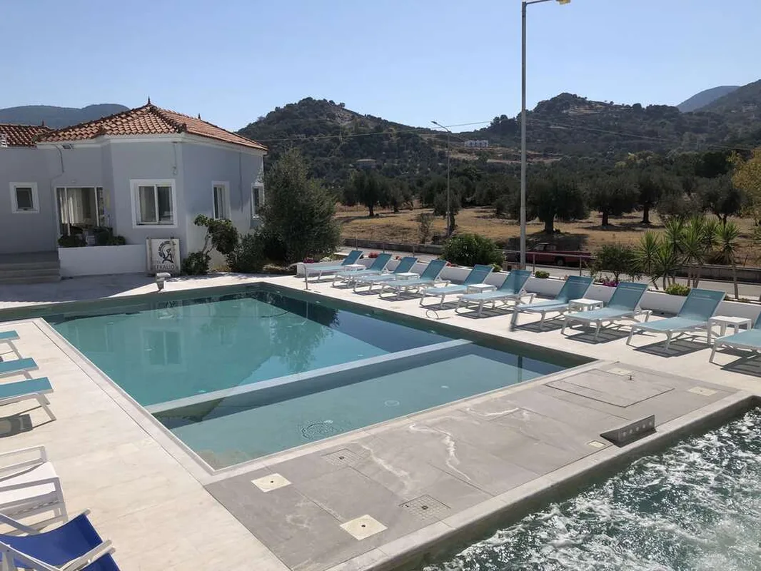 Hotel Defkalion — hoofdfoto