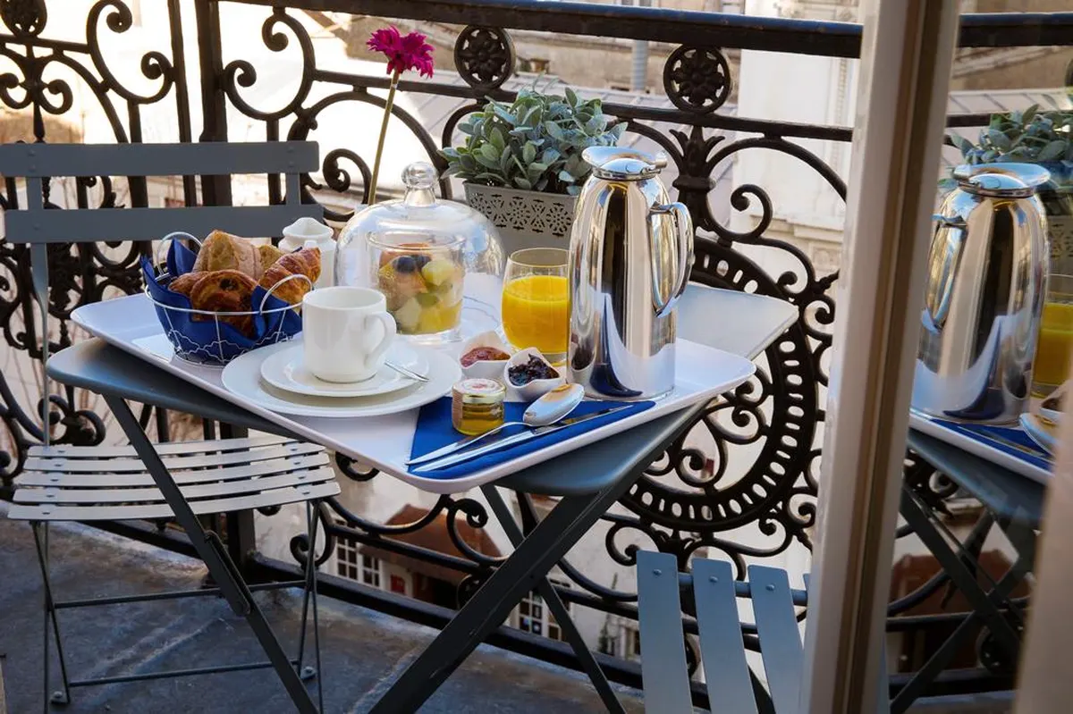 Mademoiselle — hoofdfoto