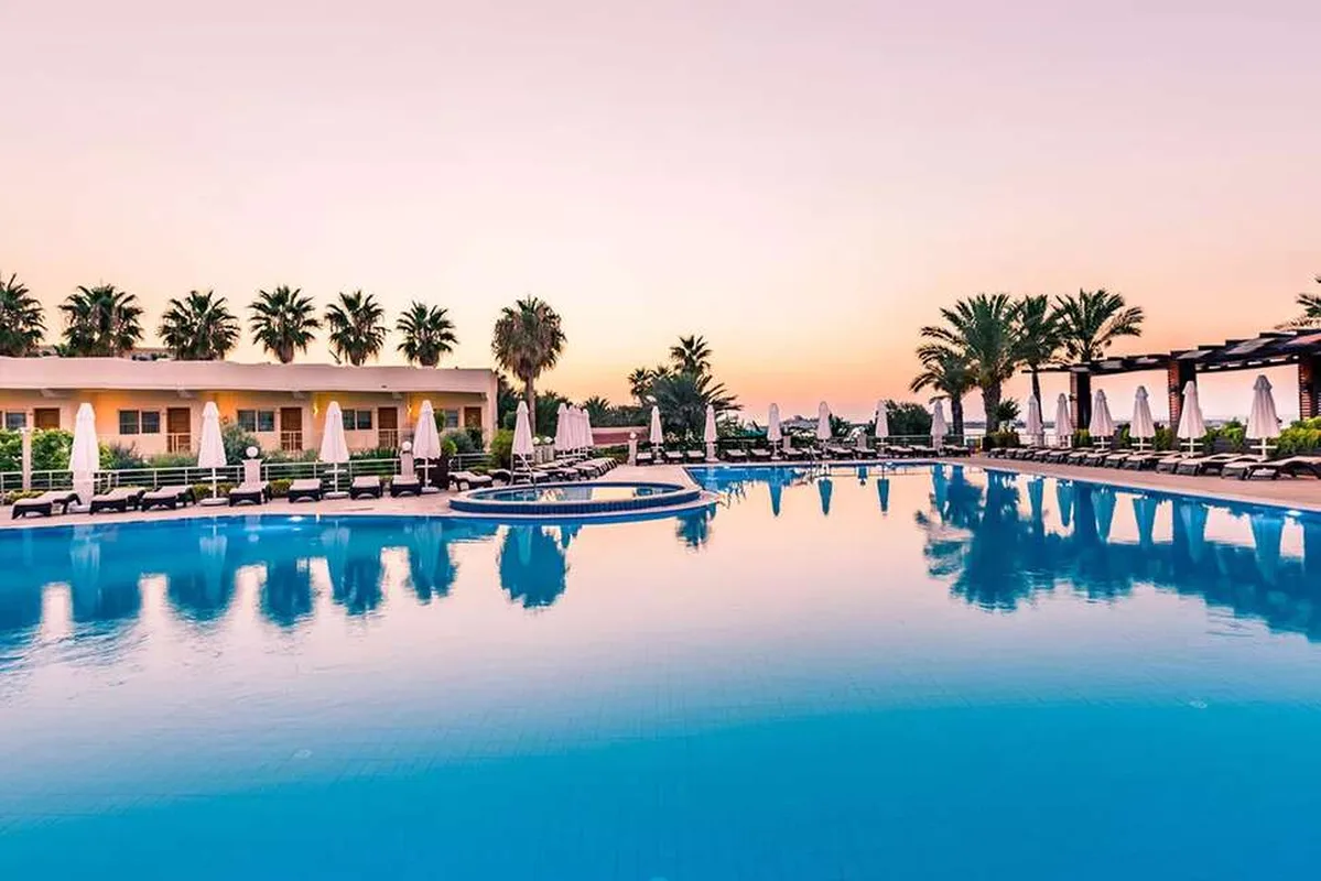 Vuni Palace Hotel — hoofdfoto