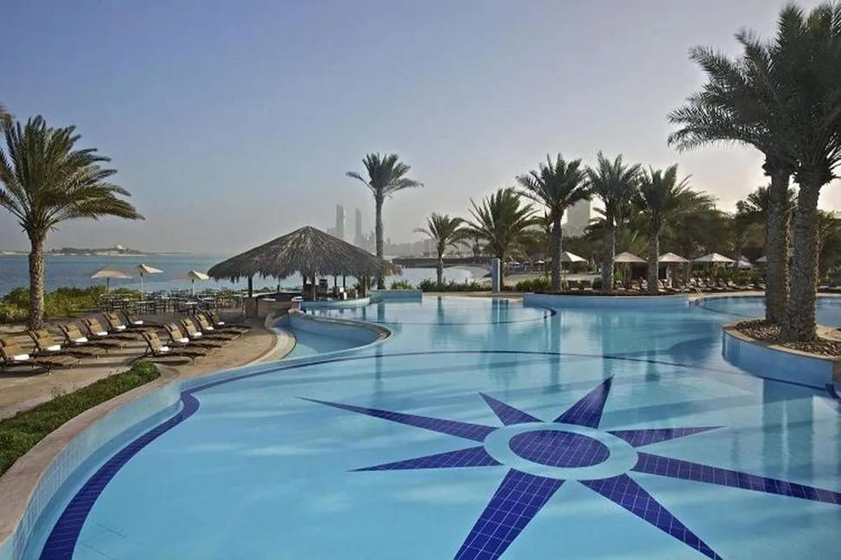 Radisson Blu Hotel & Resort Abu Dhabi Cornich — hoofdfoto