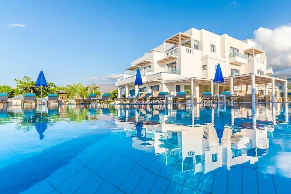 Pyrgos Blue — hoofdfoto