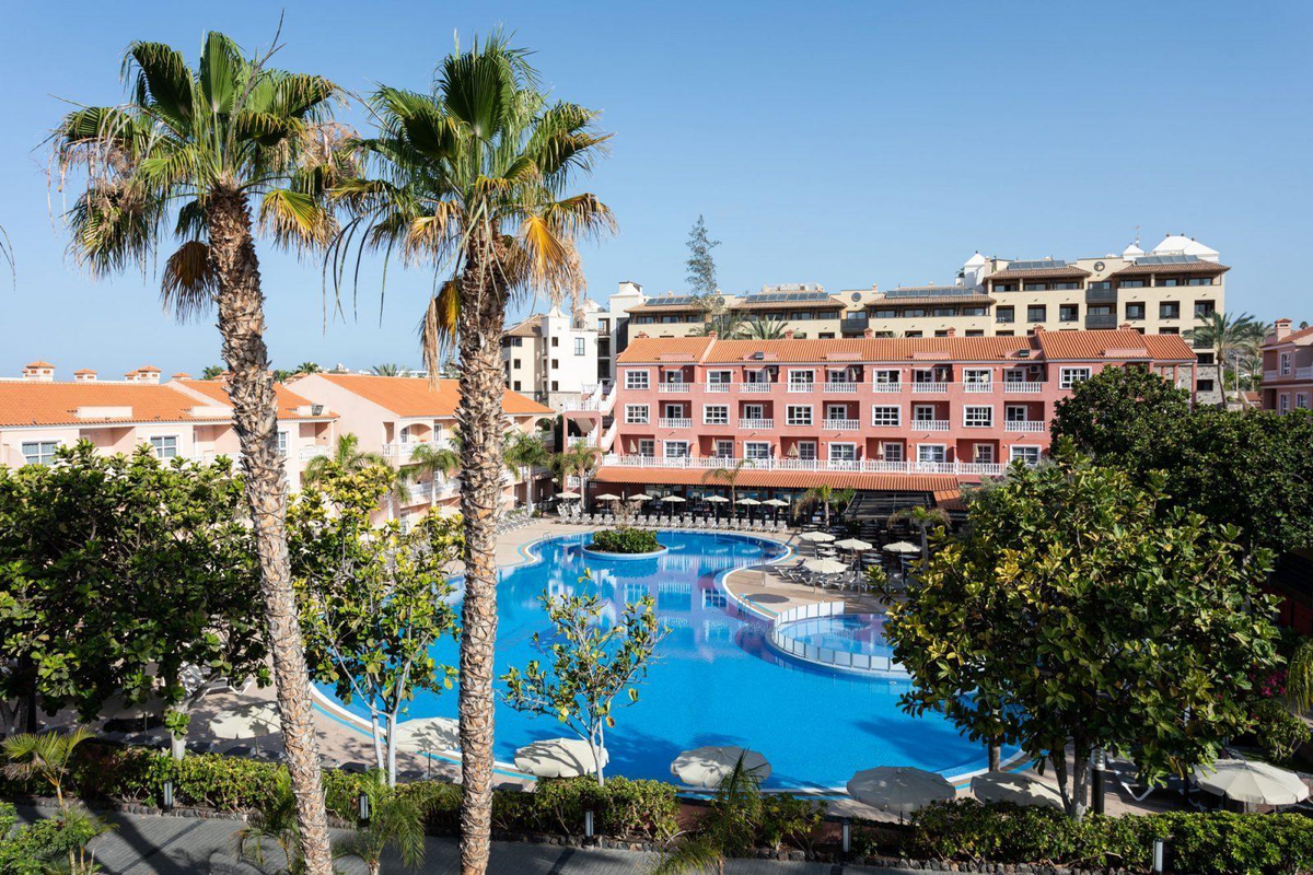 Aparthotel El Duque — hoofdfoto