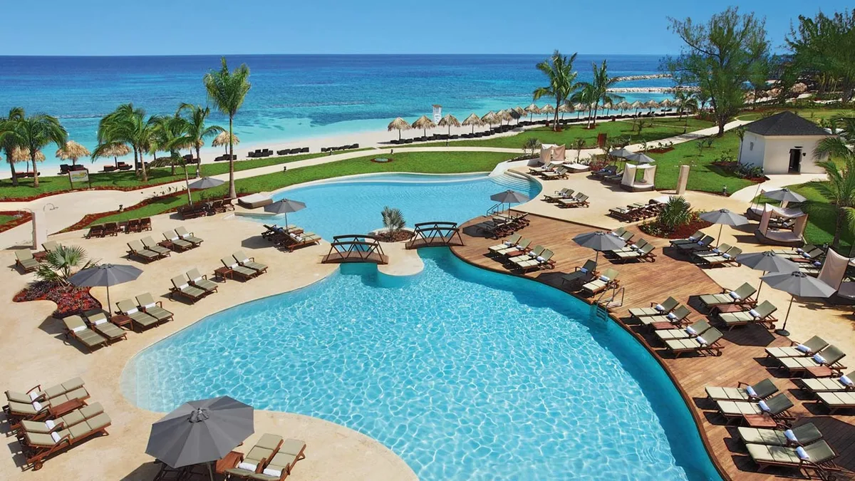 Secrets St. James Montego Bay — hoofdfoto