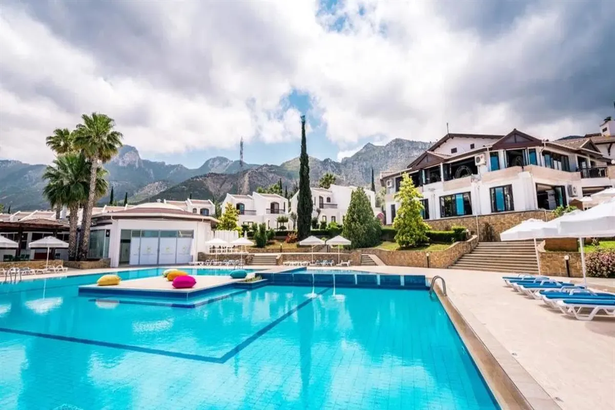 The Olive Tree Hotel — hoofdfoto