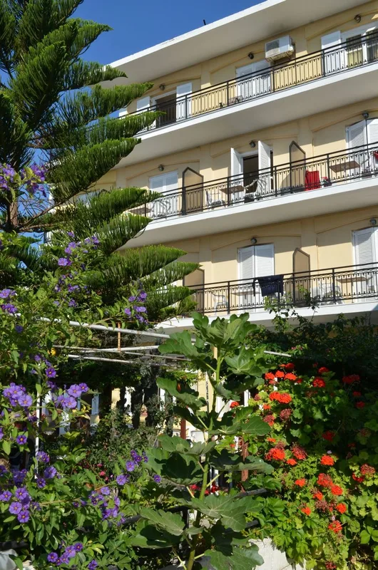 Hotel Niki — hoofdfoto