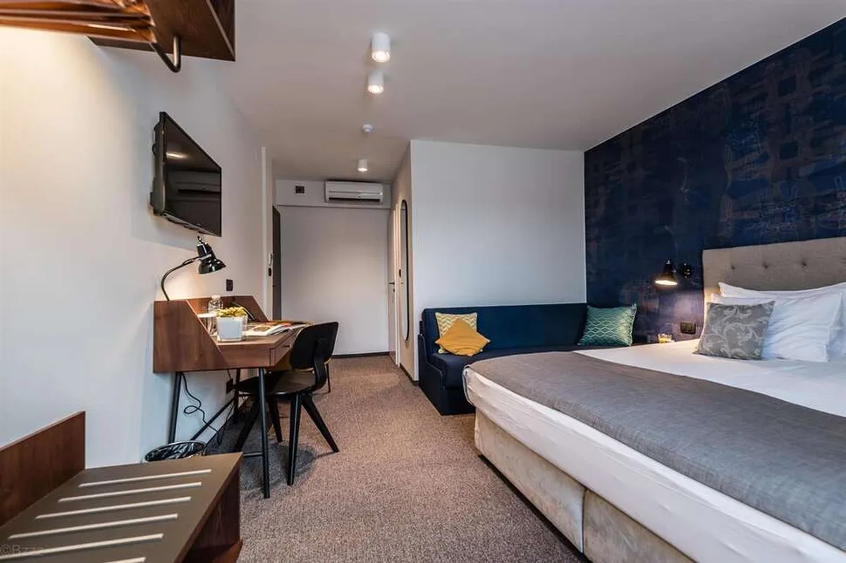 Hotel Mrak, hoofdfoto