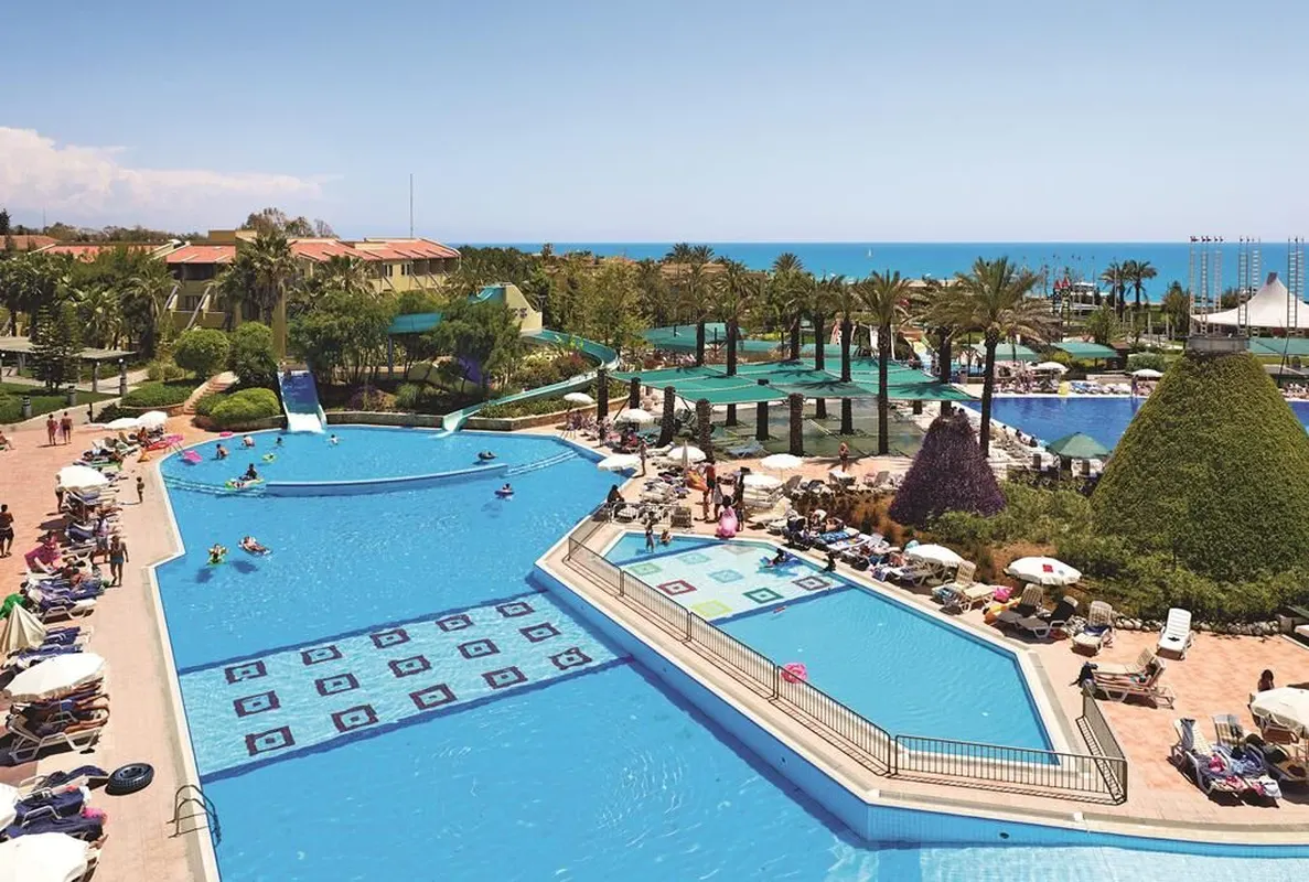 Pegasos World Hotel — hoofdfoto