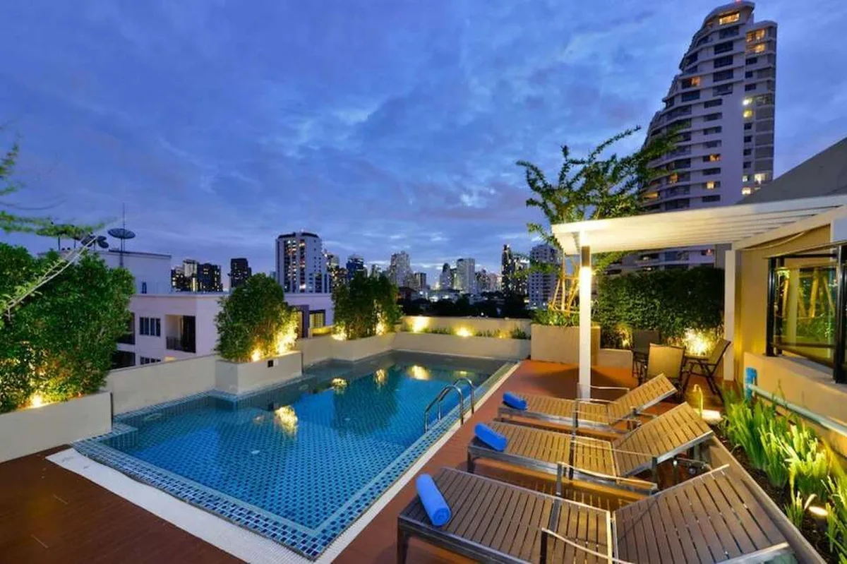 Ramada by Wyndham Ten Ekamai Residences — hoofdfoto