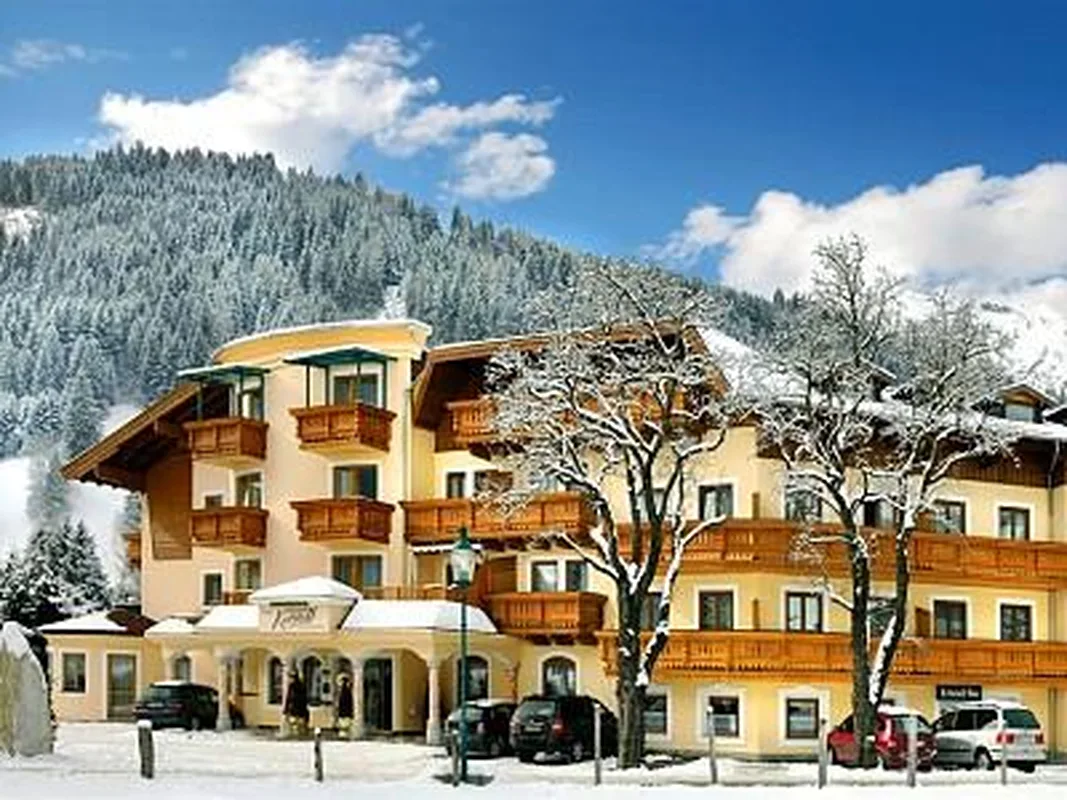 Hotel Ferienwelt Kristall — hoofdfoto