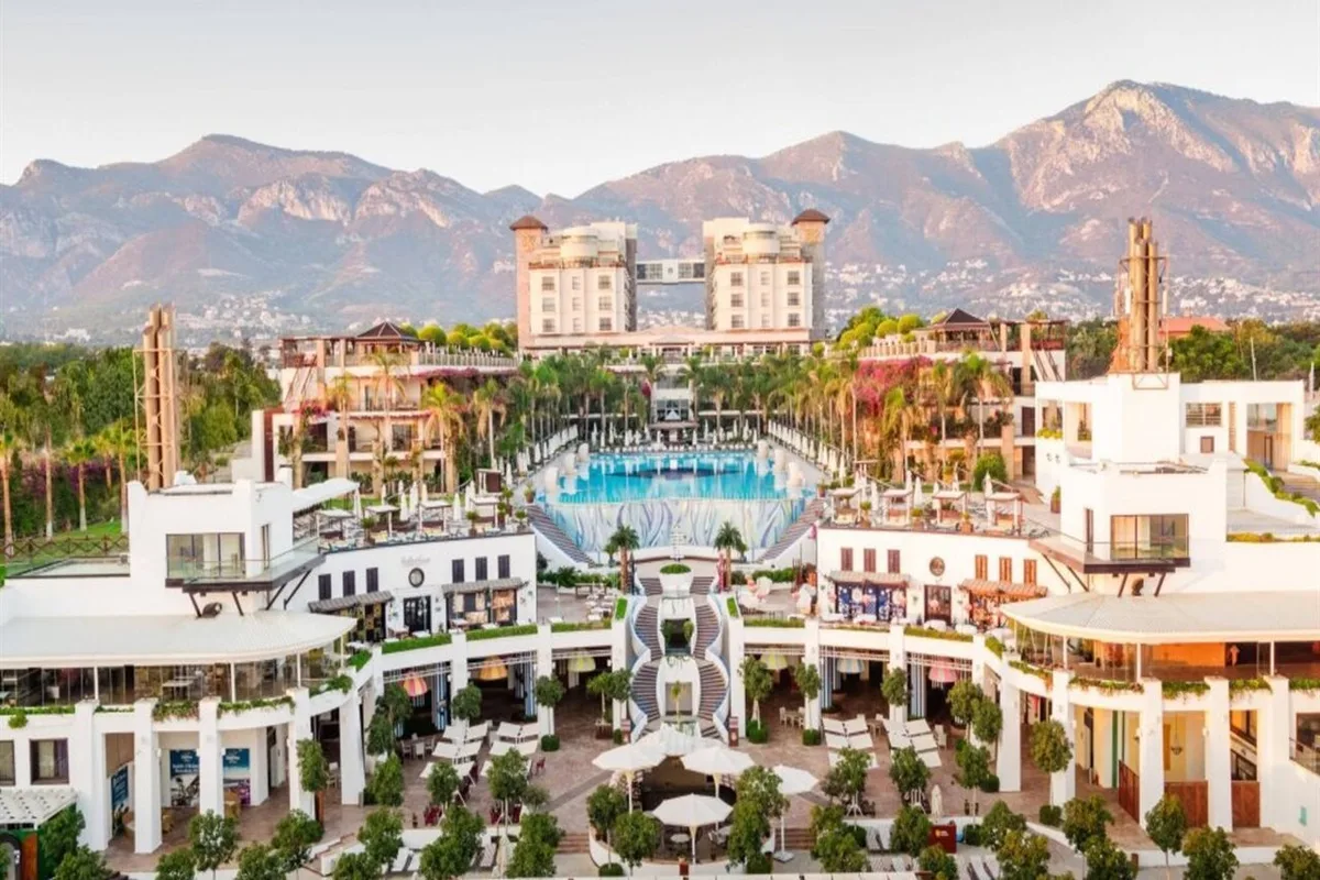 Cratos Premium Hotel & Casino — hoofdfoto