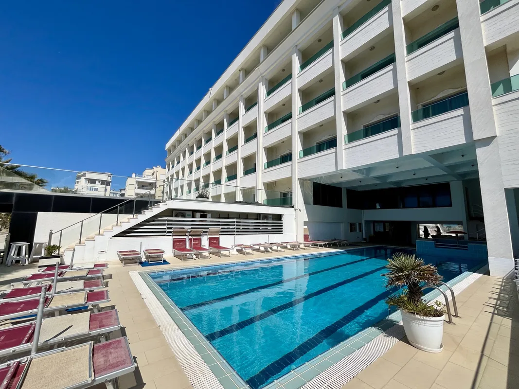 Vivas Hotel, hoofdfoto