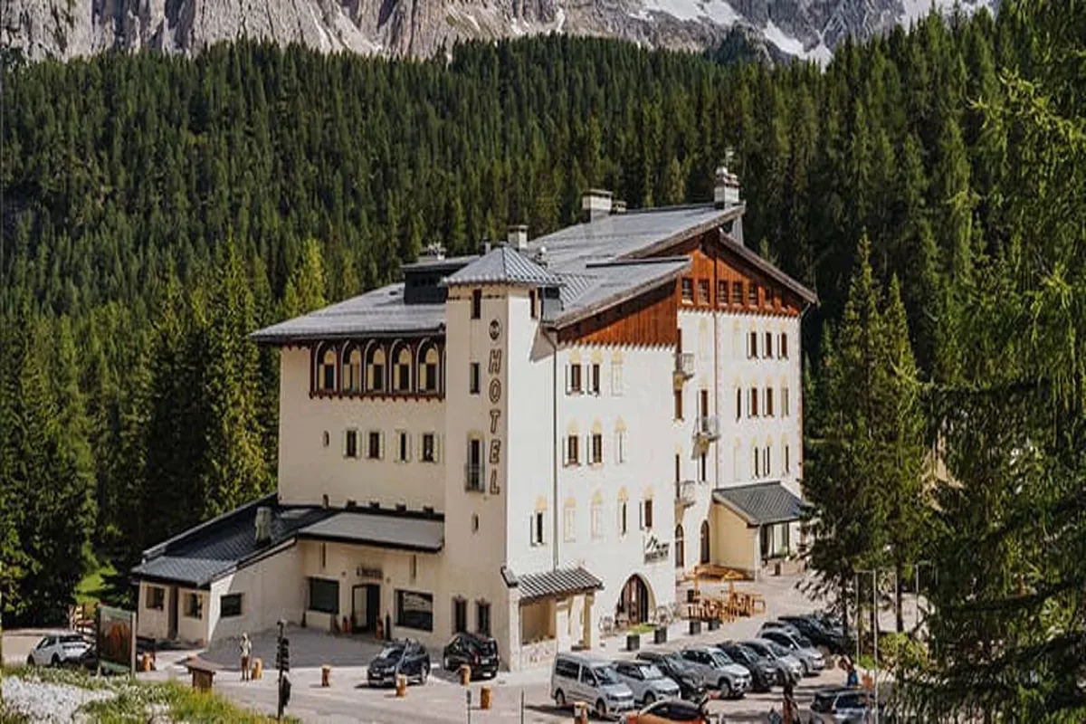 B&B HOTEL Passo Tre Croci Cortina — hoofdfoto