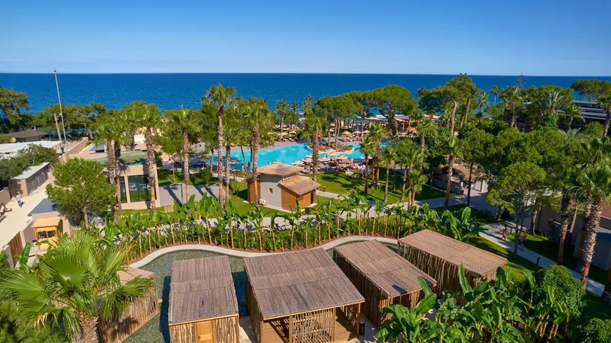 Balmy Beach Resort — hoofdfoto