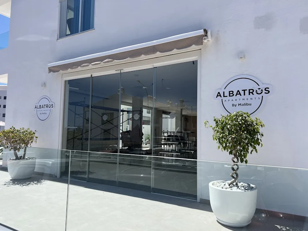 Apartamentos Albatros — hoofdfoto