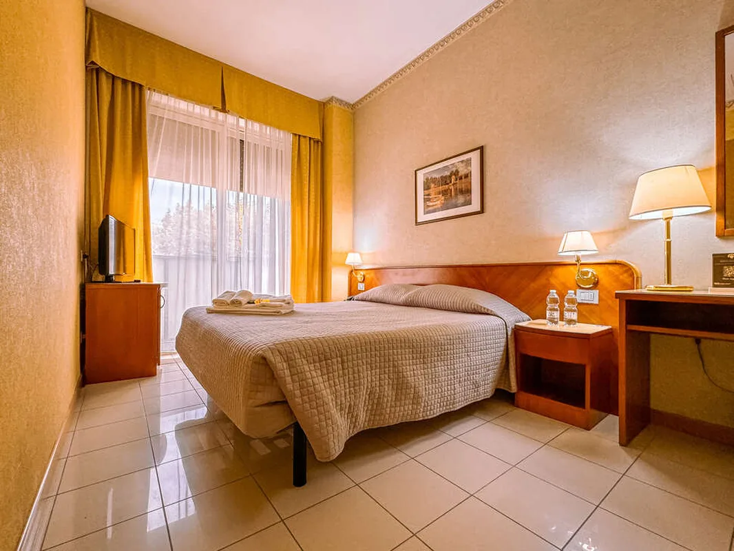 Remin Plaza Hotel — hoofdfoto