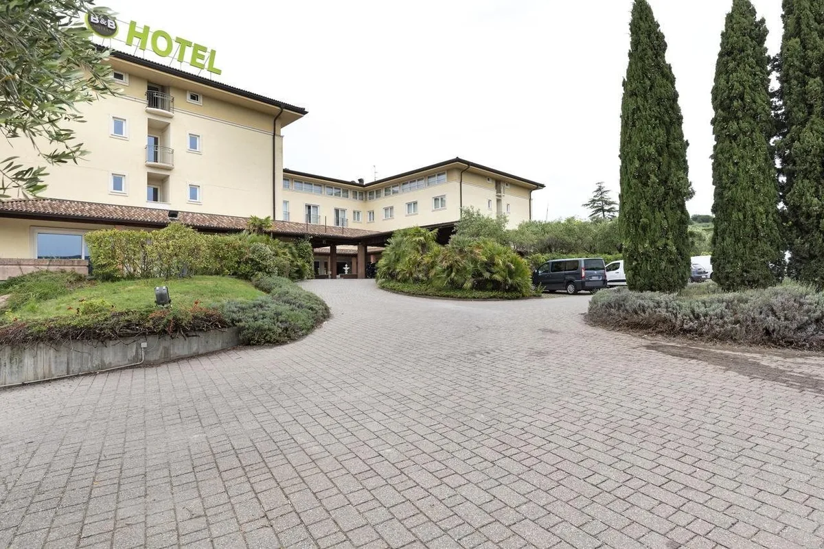 B&B HOTEL Affi Lago di Garda — hoofdfoto