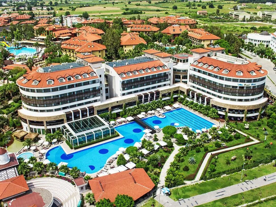 Alba Royal Hotel — hoofdfoto
