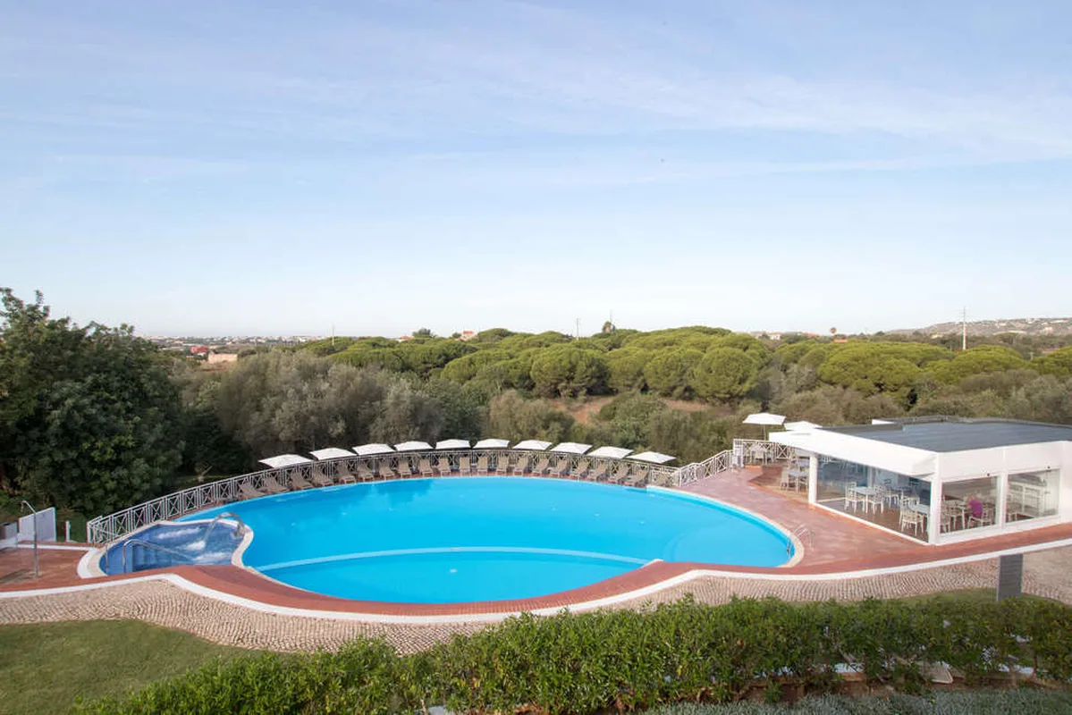 Longevity Cegonha Country Club — hoofdfoto