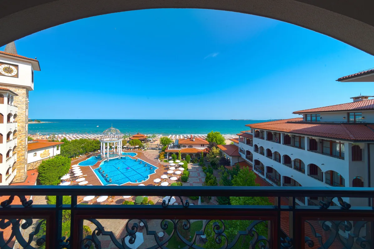 Royal Palace Helena Sands, hoofdfoto