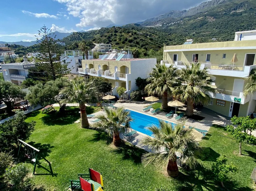 Manolis Apartments, hoofdfoto