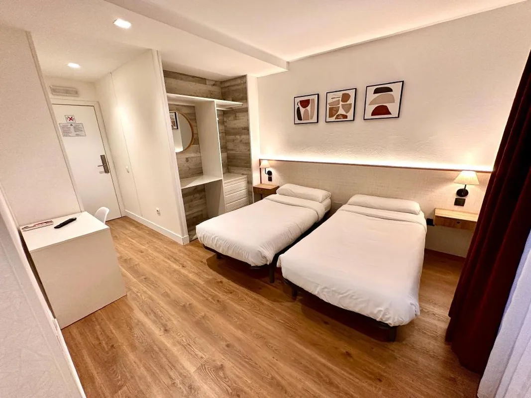 Far Home Gran Via — hoofdfoto