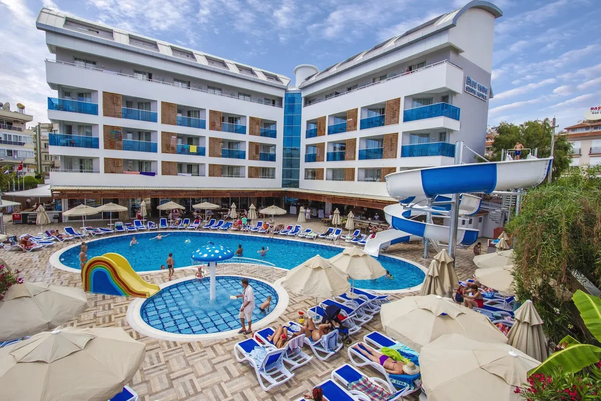 Blue Wave Suite Hotel, hoofdfoto