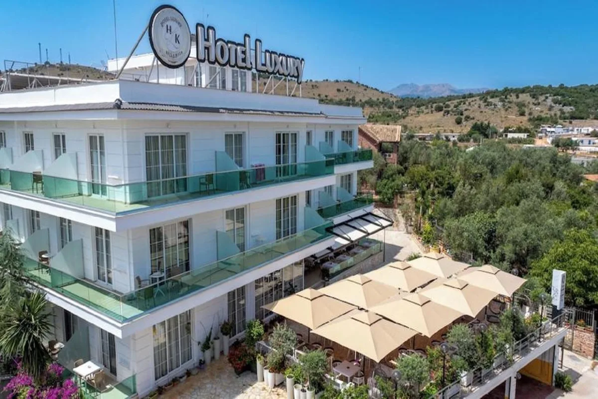 Hotel Luxury, hoofdfoto